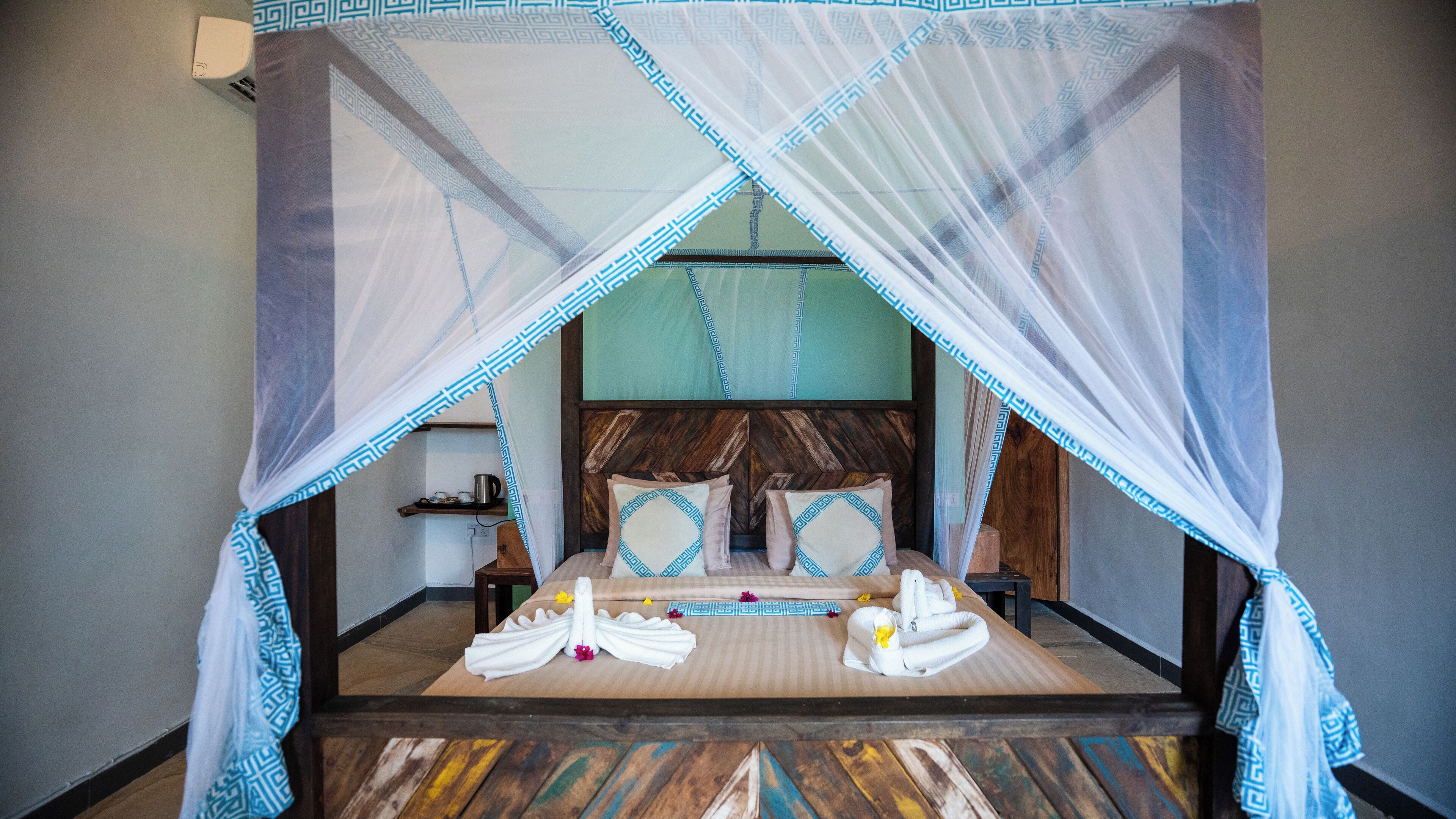 Suite, 1 Bedroom, Pool View | Down duvets, memory-foam beds, in-room safe, desk