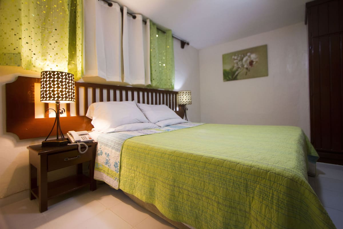 classic room | in-room safe, free wifi, bed sheets