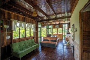 Maison, 4 chambres | Coin séjour