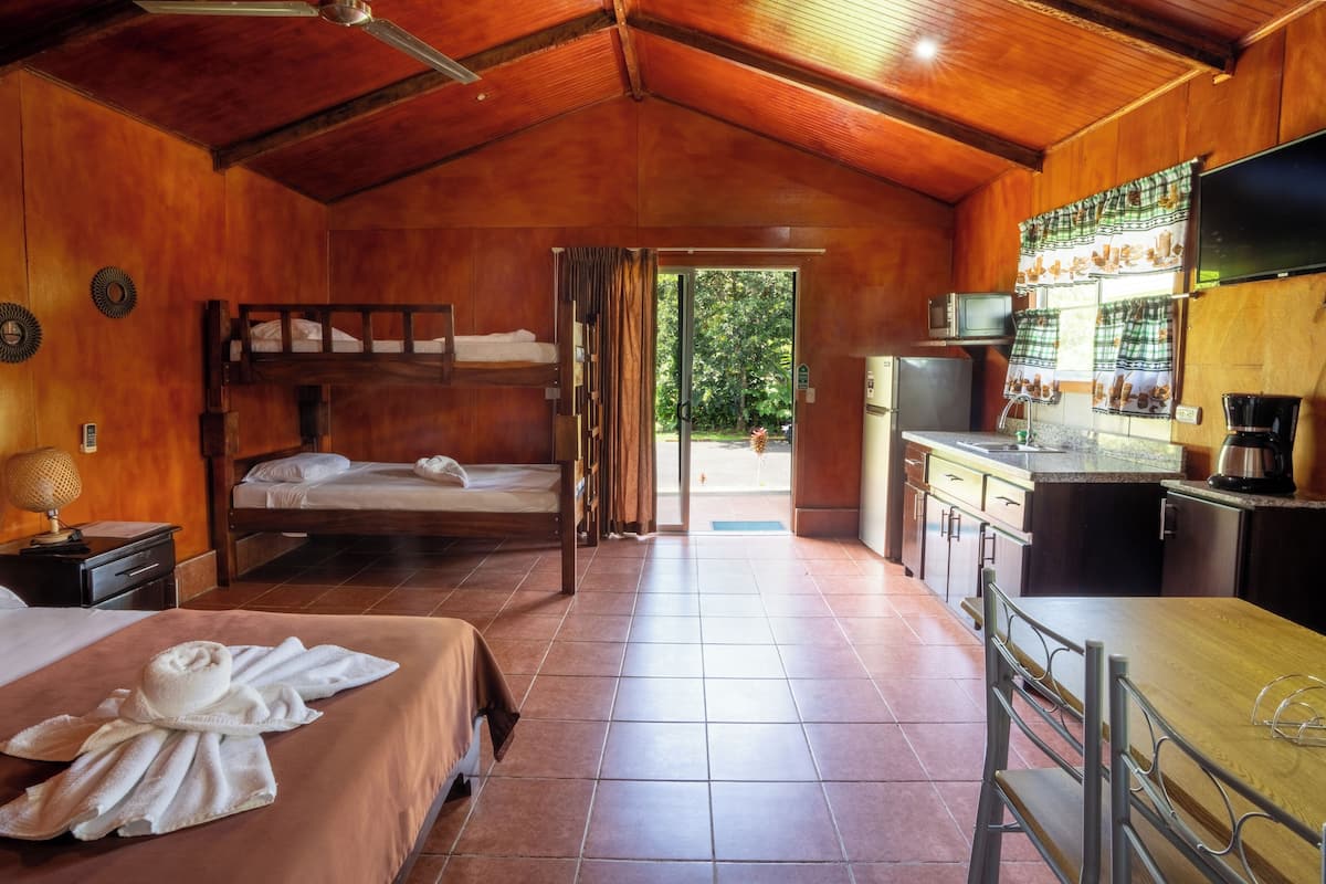 Bungalow exclusif, Plusieurs lits | Literie de qualité, accès au Wi-Fi (inclus), literie fournie