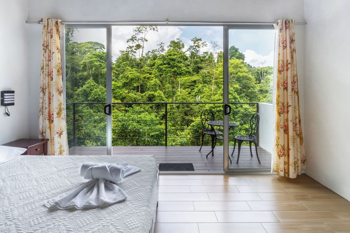 Superior Room, Mountain View