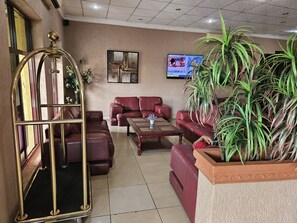 Reception - Bridgeview Hotel & Conference Centre (Lilongwe)