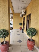 Fachada de la propiedad