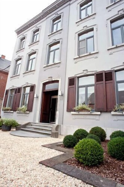 Le Castel Hotel