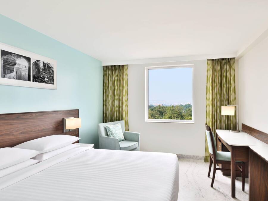 Egyptian cotton sheets, premium bedding, memory foam beds, minibar