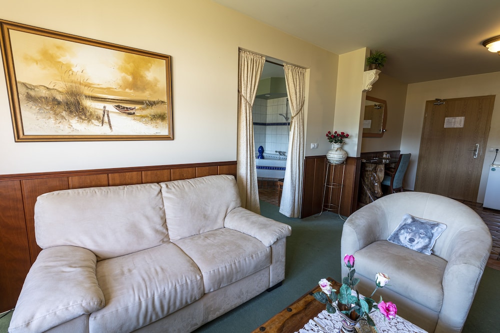 Hotel Kriunes - A city hotel by the lake by null