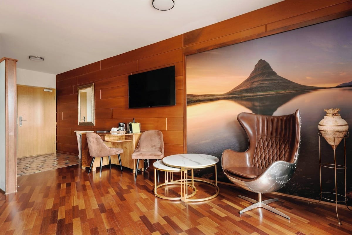 Triple Room, Multiple Beds, Balcony, Lake View