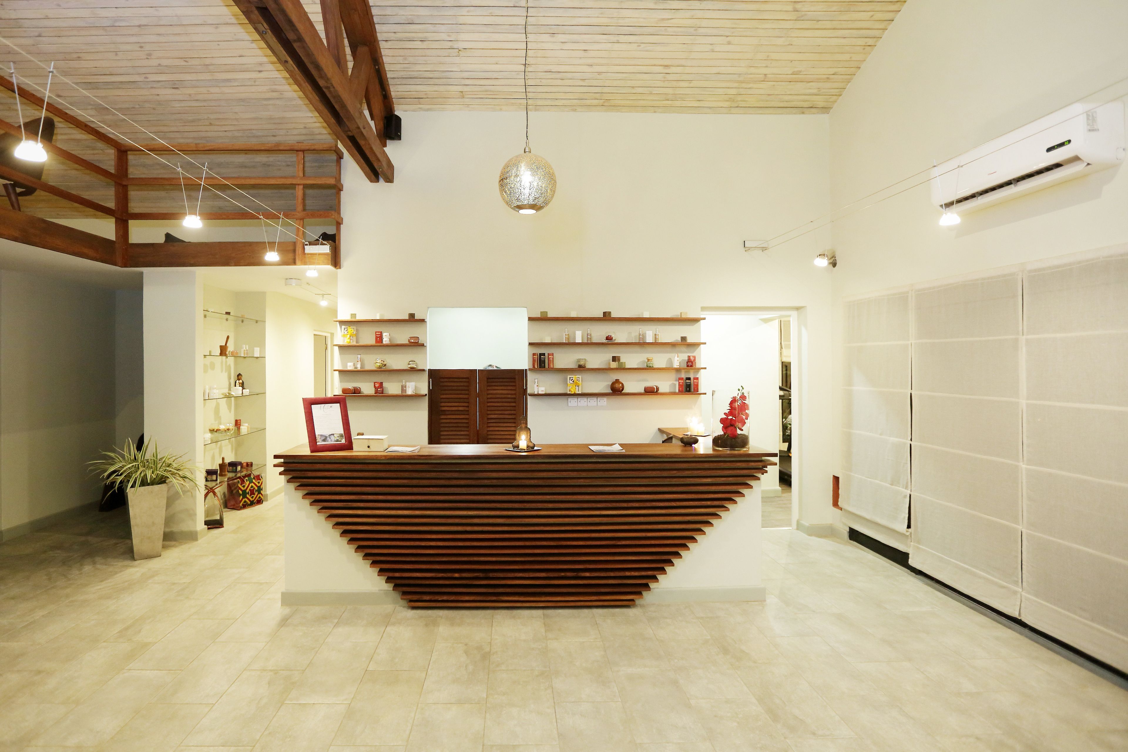 couples treatment room(s), sauna, hot tub, steam room