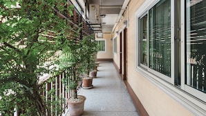 Unclassified image, 5 of 14, button - Miami Hotel (Chiang Mai)