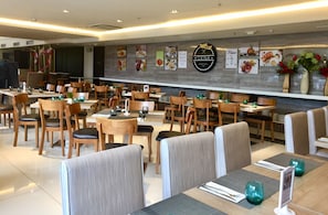 Food and drink - Home Crest Hotel (Davao)