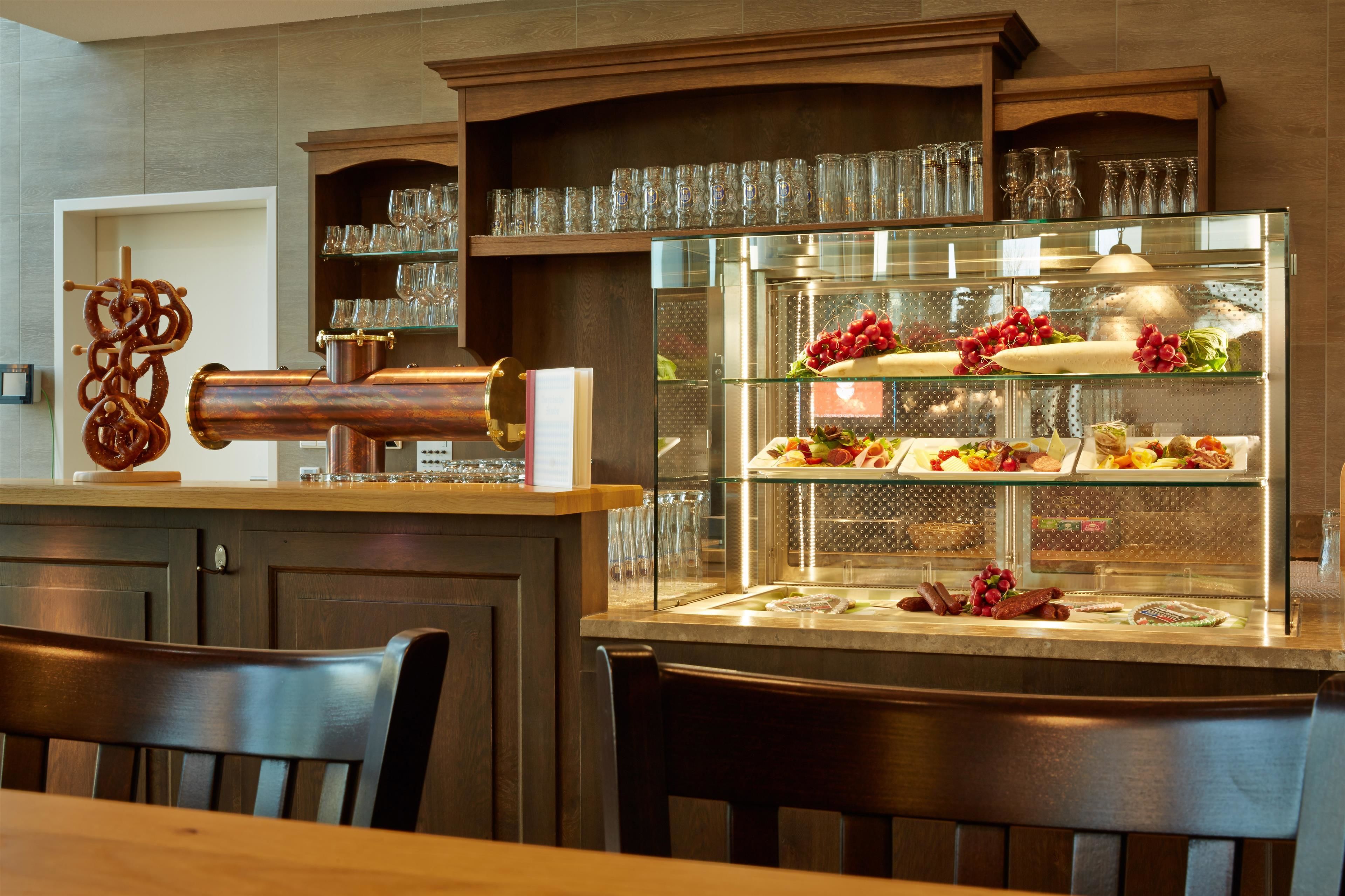 breakfast and dinner served, german cuisine