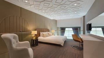 Premium bedding, minibar, in-room safe, desk