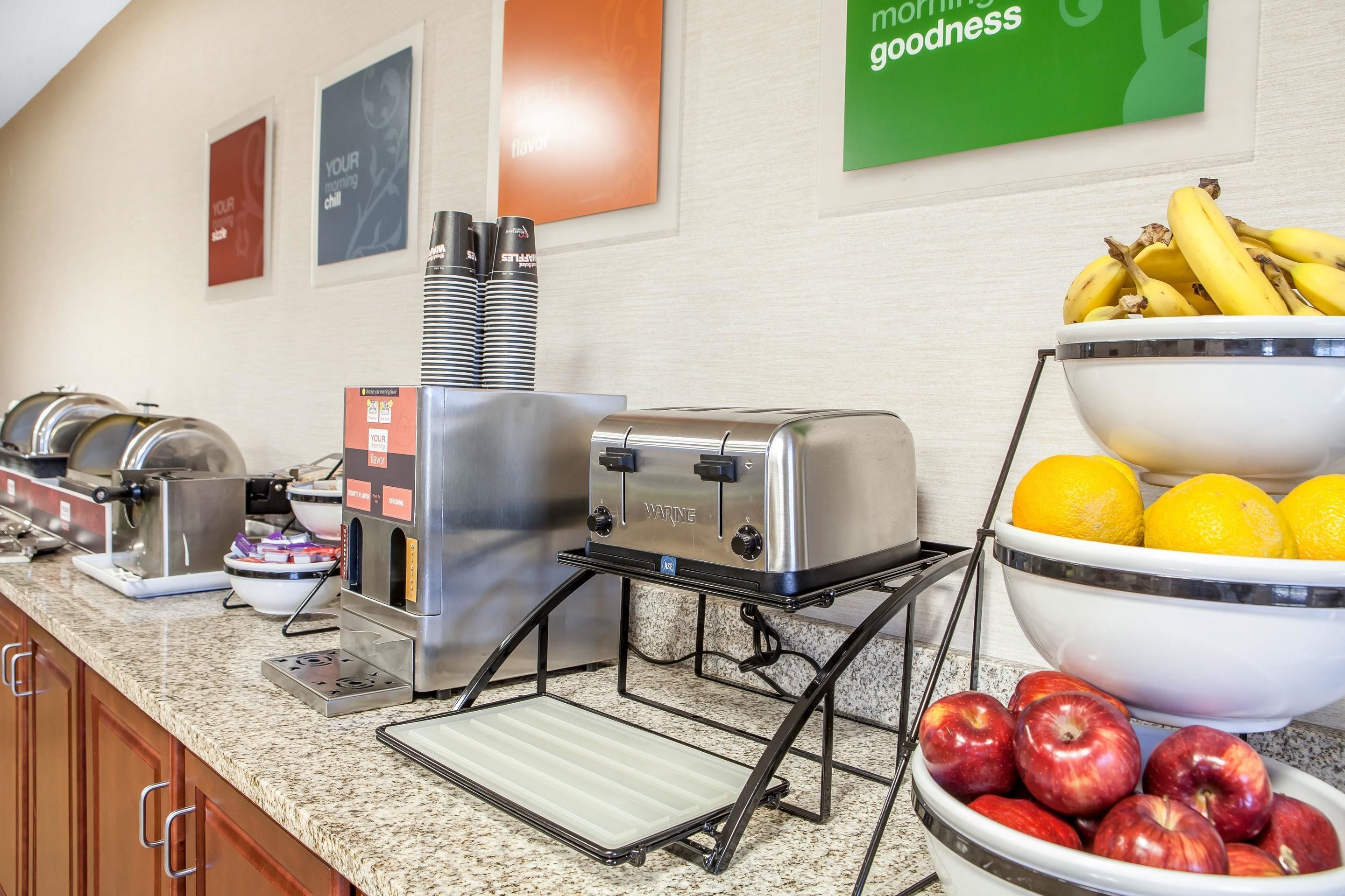 free daily full breakfast