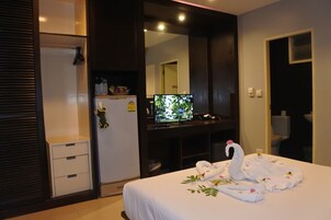 Quarto casal standard | Cofres nos quartos, escrivaninha, Wi-Fi de cortesia