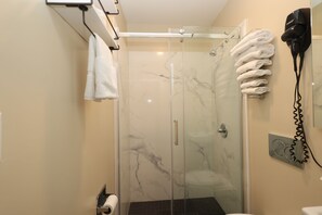 Bathroom - Casa Loma Hotel (San Francisco)