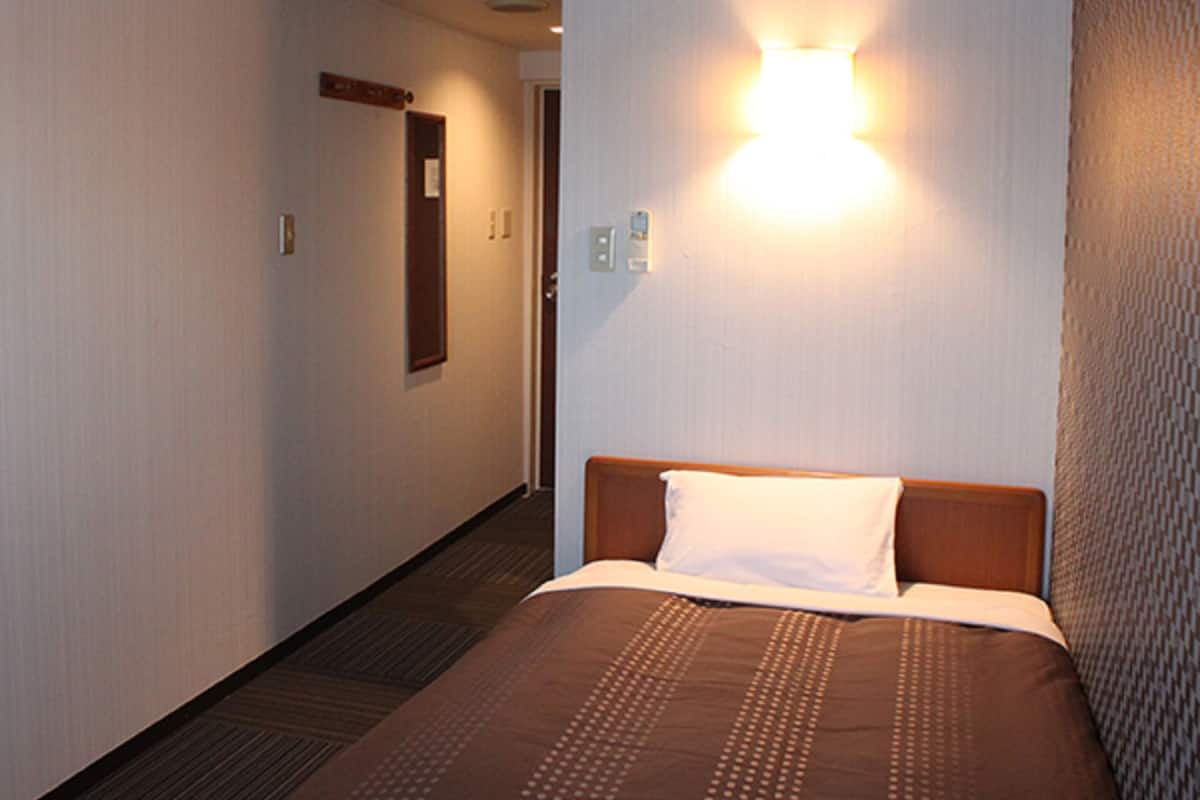 Individually decorated, desk, iron/ironing board, free WiFi