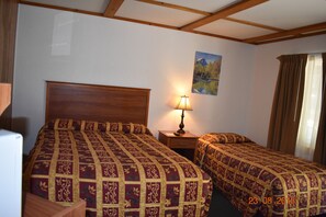 Cribs/infant beds, rollaway beds, free WiFi, bed sheets