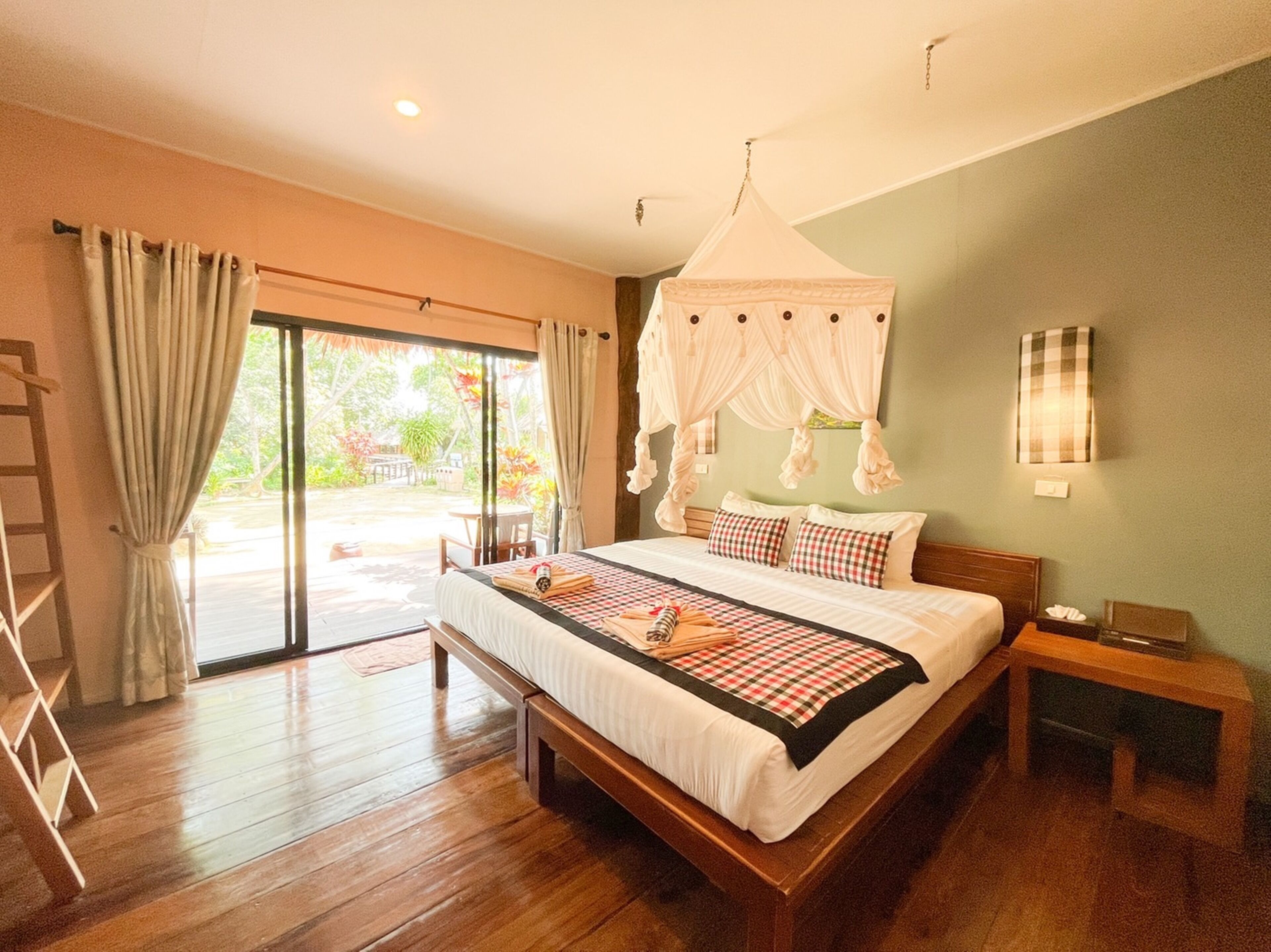 รีวิว โรงแรมทับวารินทร์ รีสอร์ท-กรีน ดีล และภาพถ่าย 2025 - เอ็กซ์พีเดีย