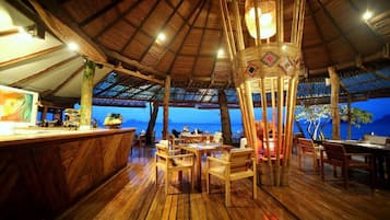 Spécialités Cuisine thaï, vue sur la plage