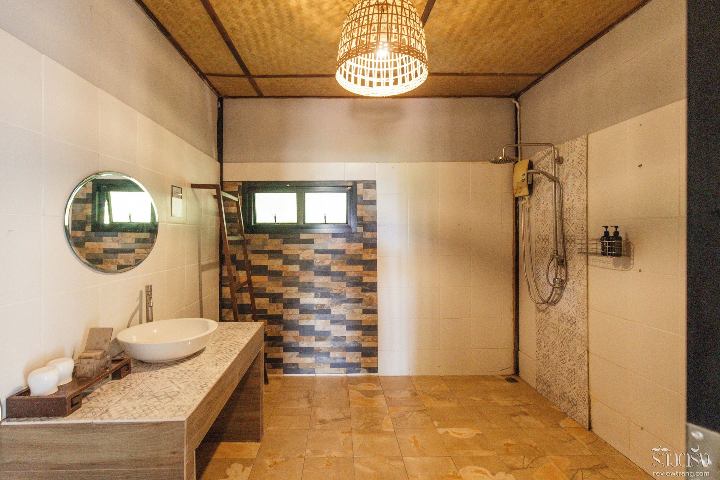 ocean view room | bathroom | shower, free toiletries, hair dryer, towels