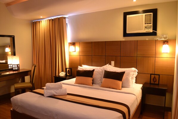Executive Suite | Premium bedding, in-room safe, individually decorated - The Pinnacle Hotel and Suites (Davao)