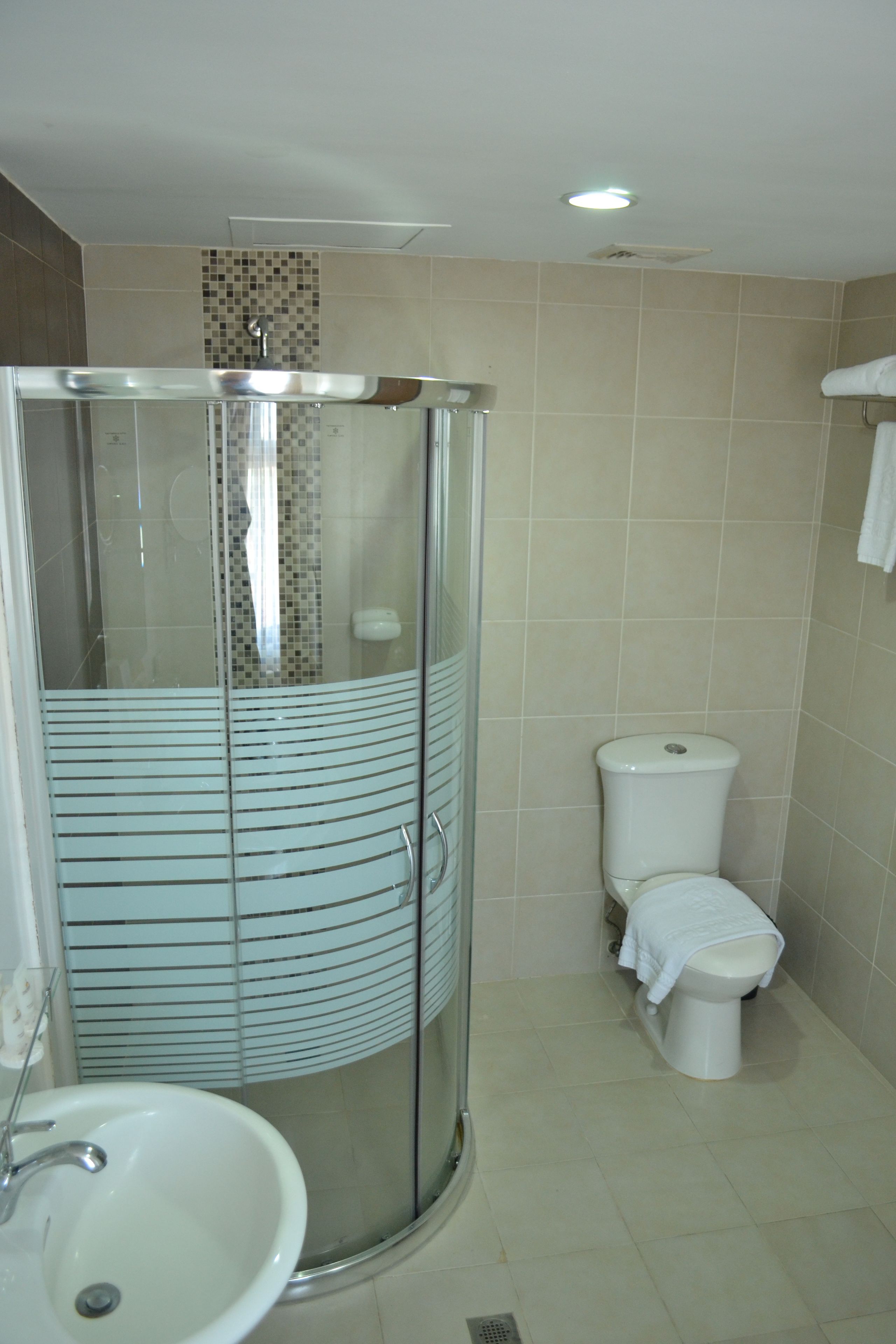 Foto - The Pinnacle Hotel and Suites