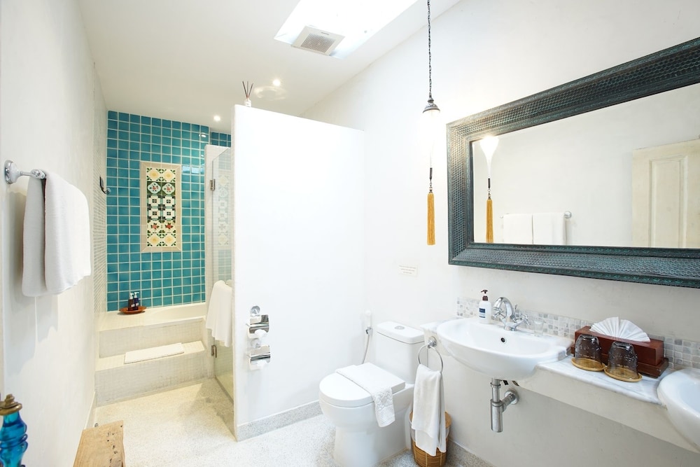 At NIman Conceptual Home by null