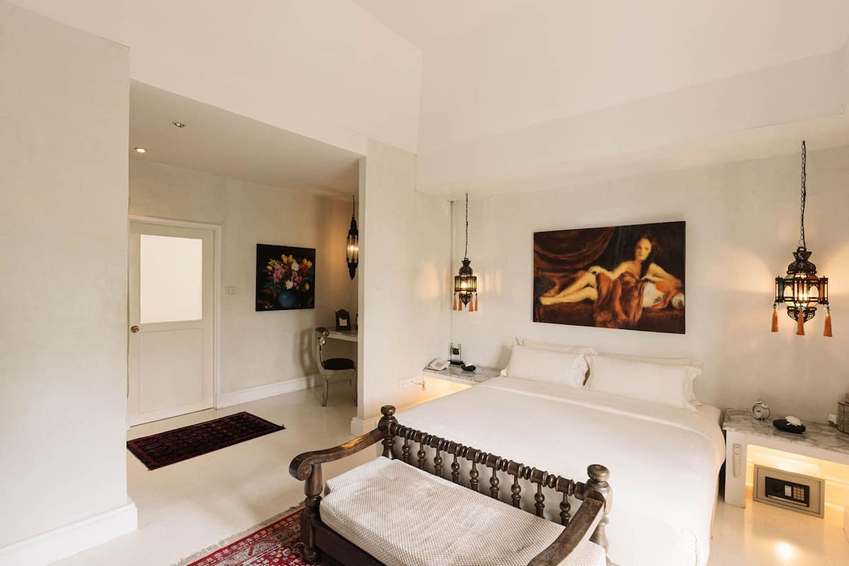 Minibar, värdeförvaringsskåp på rummet, gratis wi-fi och sängkläder