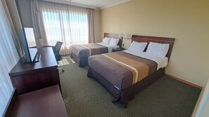 ห้องดับเบิล | มินิบาร์, ตู้นิรภัยในห้องพัก, โต๊ะทำงาน, ห้องเก็บเสียง