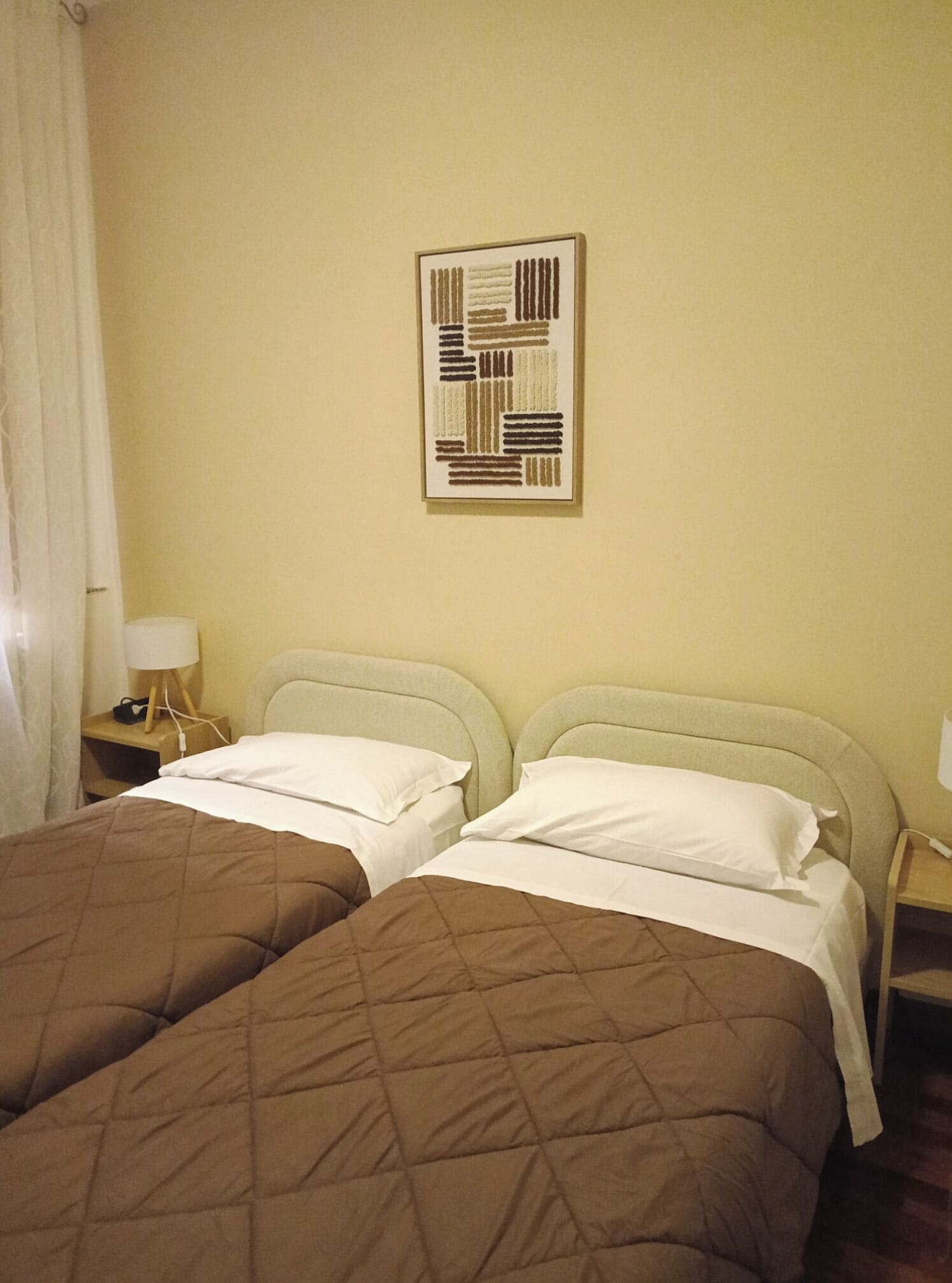 Departamento básico | Insonorización, tabla de planchar con plancha y wifi gratis 