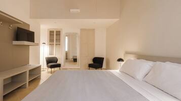 Apartment, 2 Bedrooms | Soundproofing, iron/ironing board, free WiFi, bed sheets