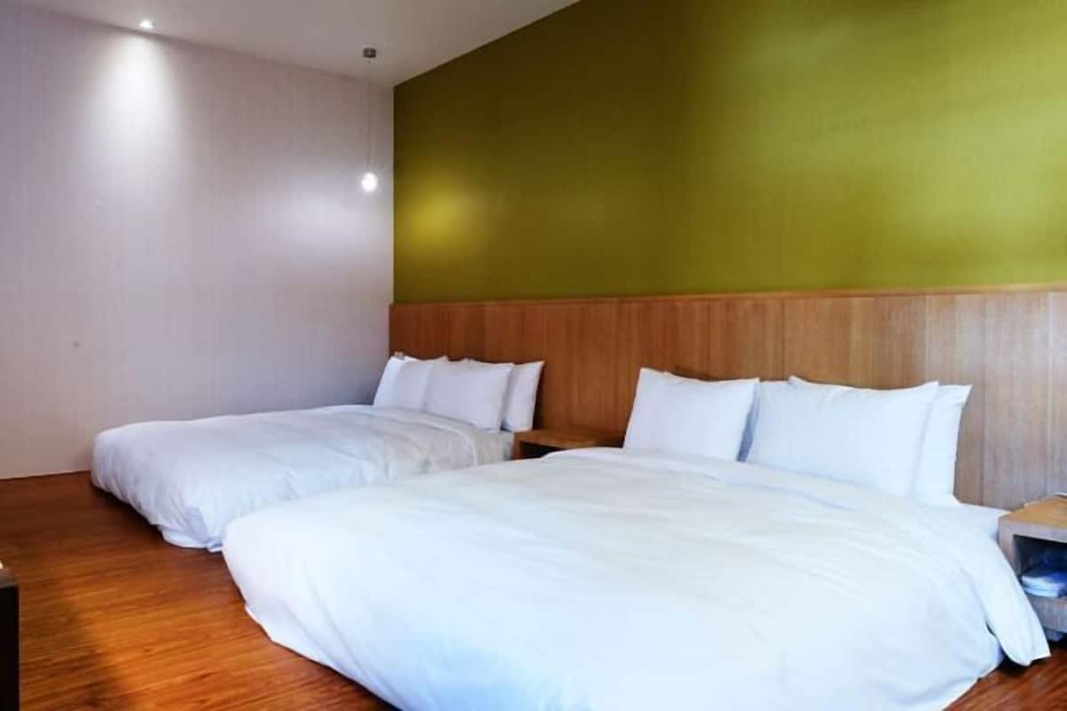 Wifi gratis y ropa de cama 