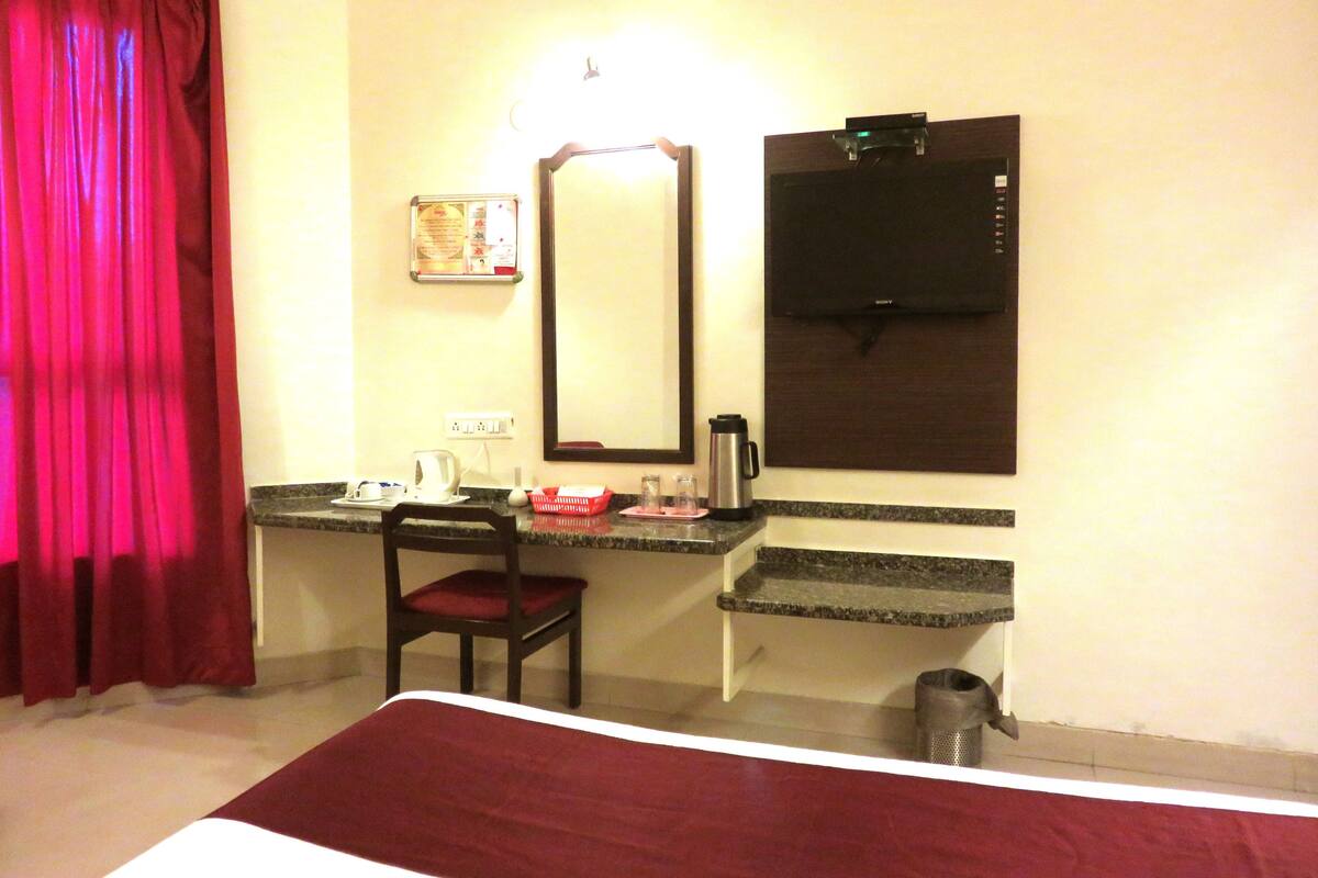 Deluxe Room | Soundproofing, WiFi, bed sheets