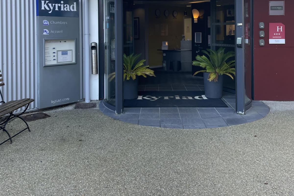 高級寢具、隔音、熨斗/熨衣板、免費搖籃/嬰兒床