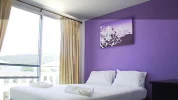 In-room safe, desk, free WiFi, bed sheets
