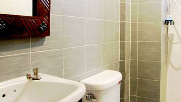 In-room safe, desk, free WiFi, bed sheets