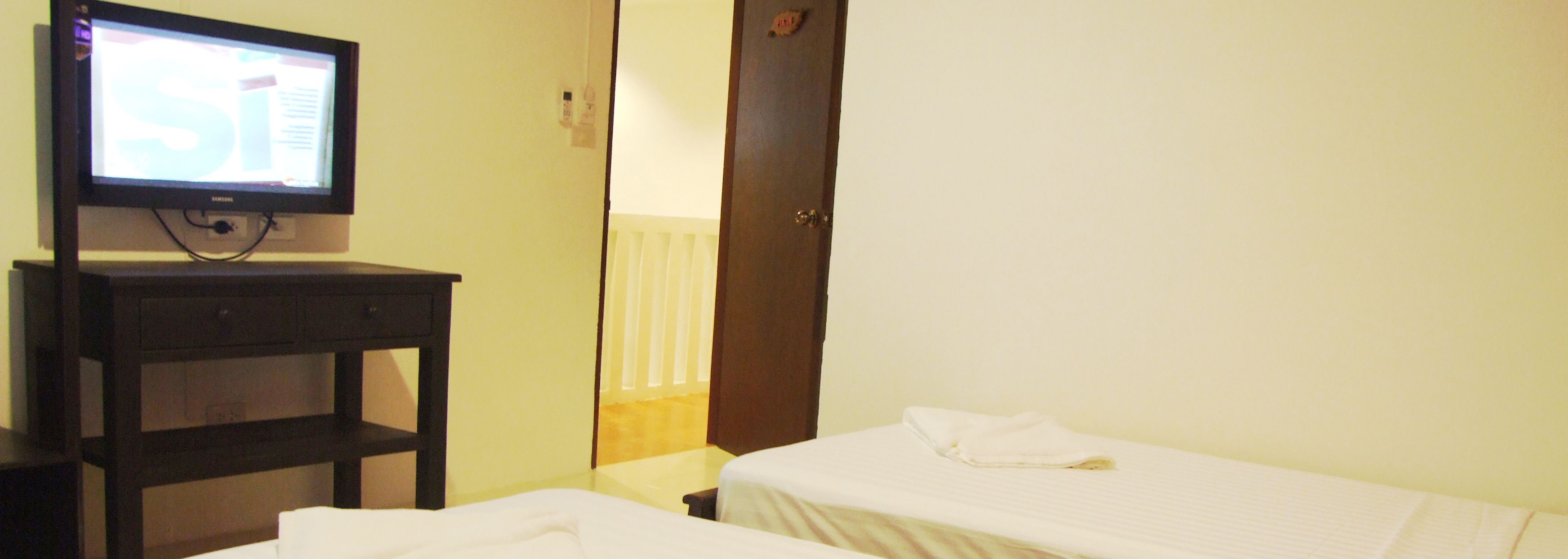 Phòng 2 giường đơn Tiêu chuẩn, 2 giường đơn | Phòng tắm | Buồng tắm vòi sen, đồ dùng nhà tắm miễn phí, máy sấy tóc, khăn tắm 