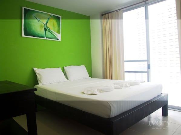 Standard Double Room | In-room safe, desk, free WiFi, bed sheets
