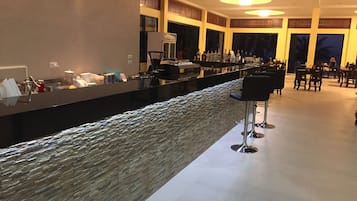 Food court