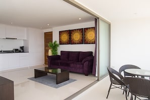 1 Bedroom Superior Apartment | Zimmersafe, schallisolierte Zimmer, kostenloses WLAN
