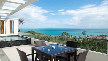 2 Bedrooms Penthouse Apartment | Terrace/patio