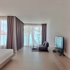 Caja de seguridad en la habitación, escritorio y wifi gratis 