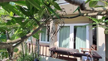 Standard Bungalow | Terasz/udvar