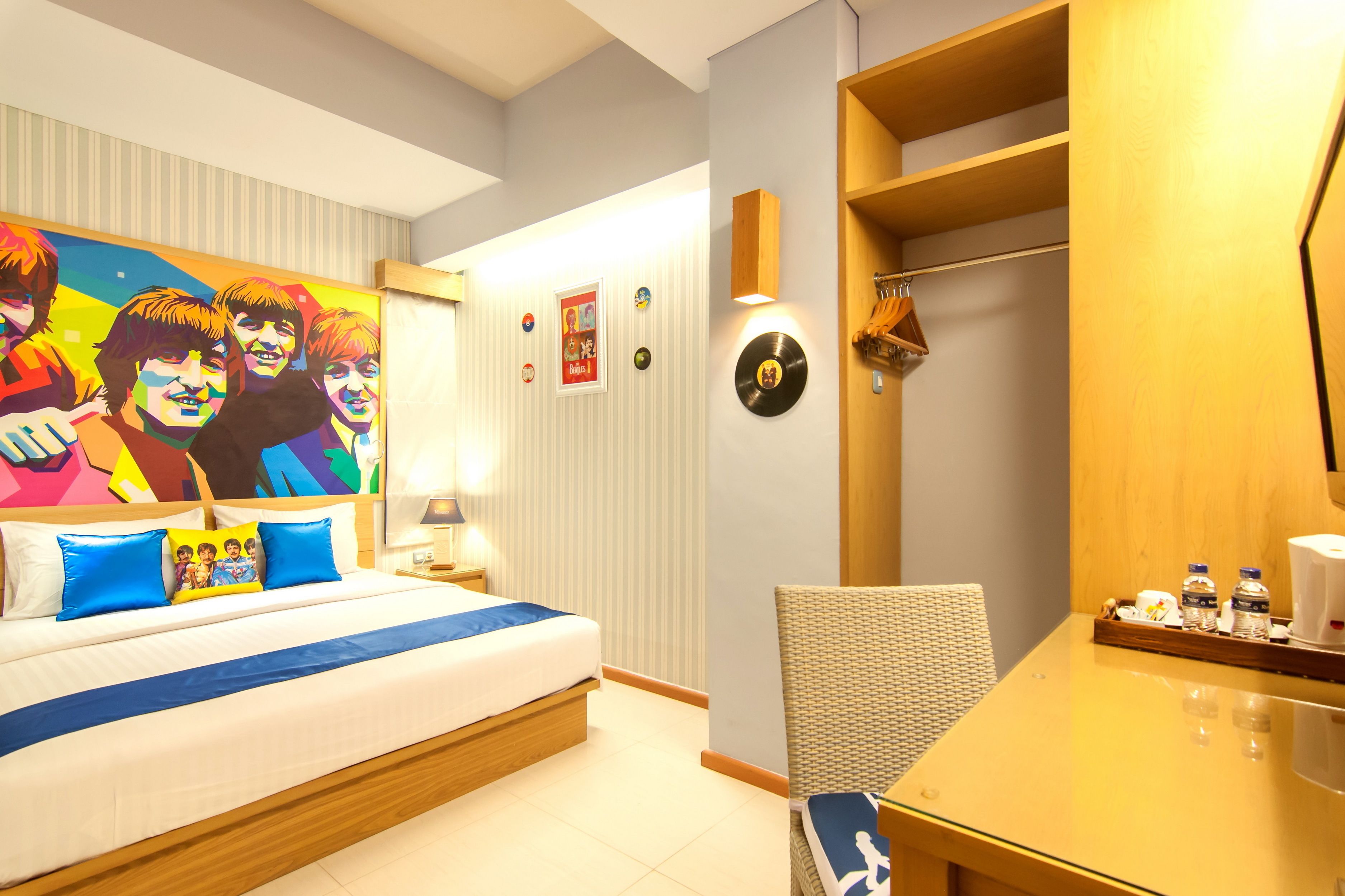 in-room safe, individually decorated, desk, iron/ironing board