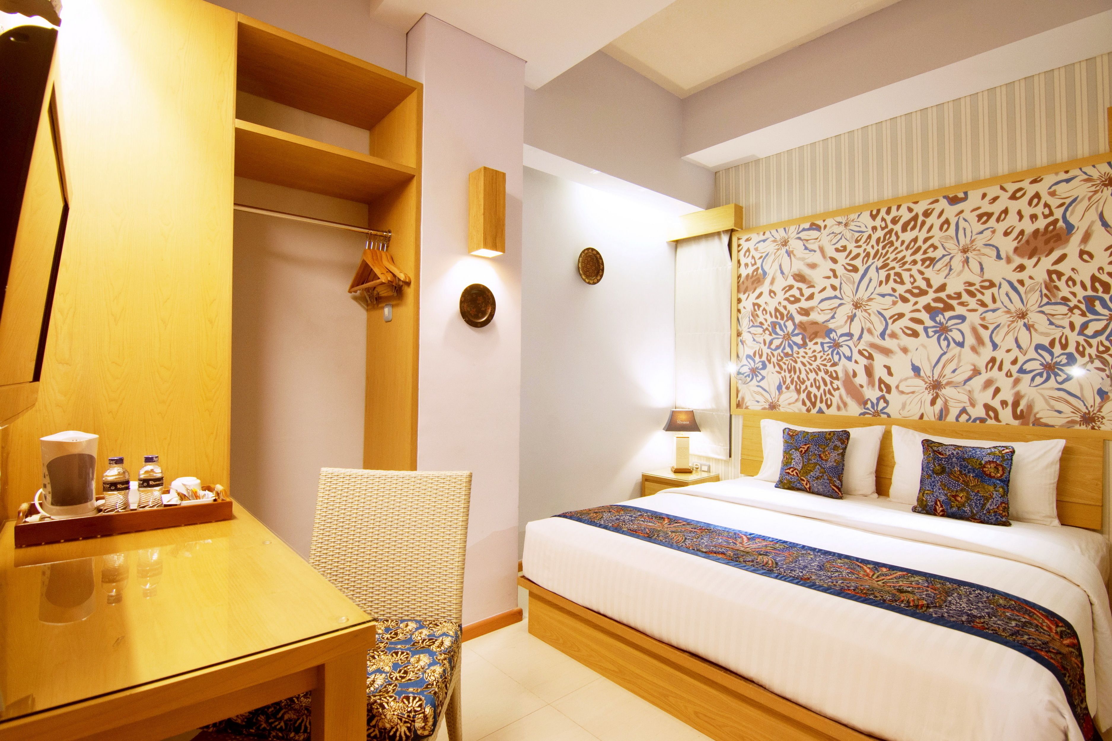 in-room safe, individually decorated, desk, iron/ironing board