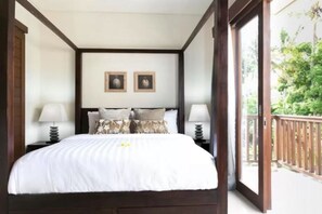Egyptian cotton sheets, premium bedding, in-room safe