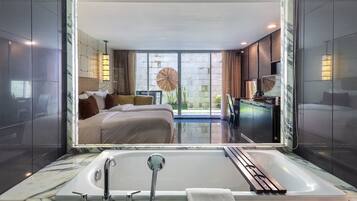 Quarto, no piso térreo | 2 quartos, roupas de cama premium, edredons de pluma