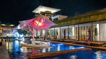 3 restaurantes, café da manhã, culinária internacional