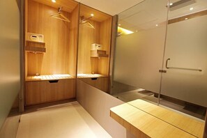 Room amenity - Mumbai Metro The Executive Hotel (Mumbai)