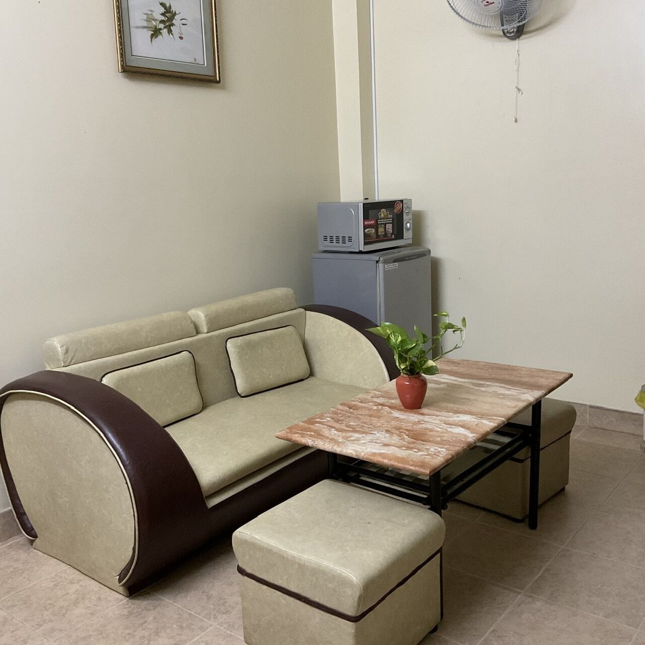 vip suite | living area | 21-inch tv with cable channels